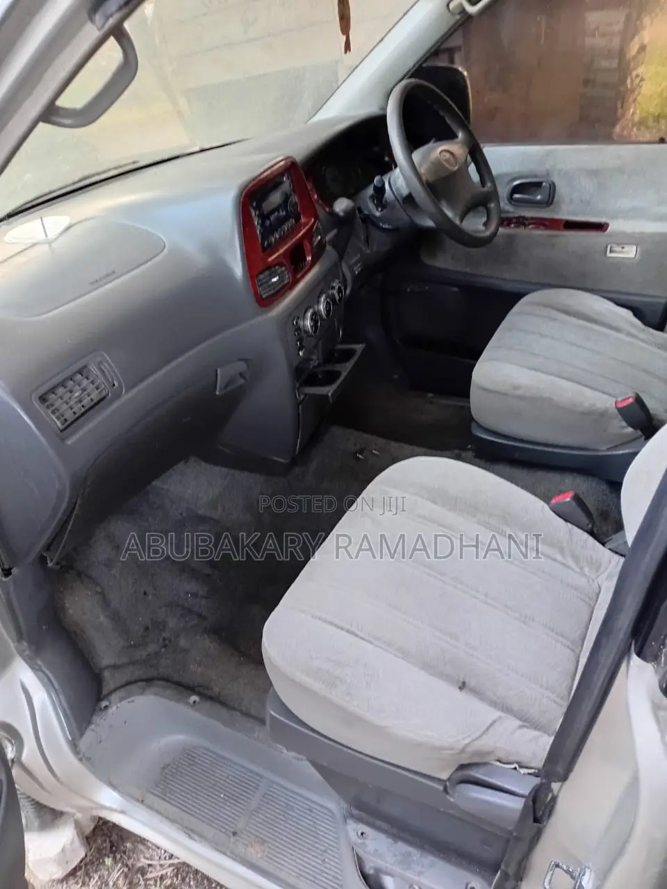 Toyota Noah 2.0 FWD (8 Seater) 2003 Silver
