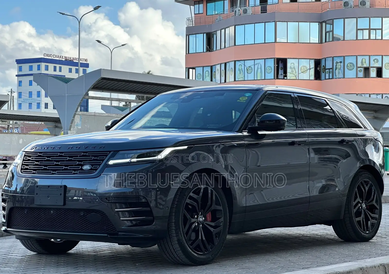 New Land Rover Range Rover Velar 2024 Gray
