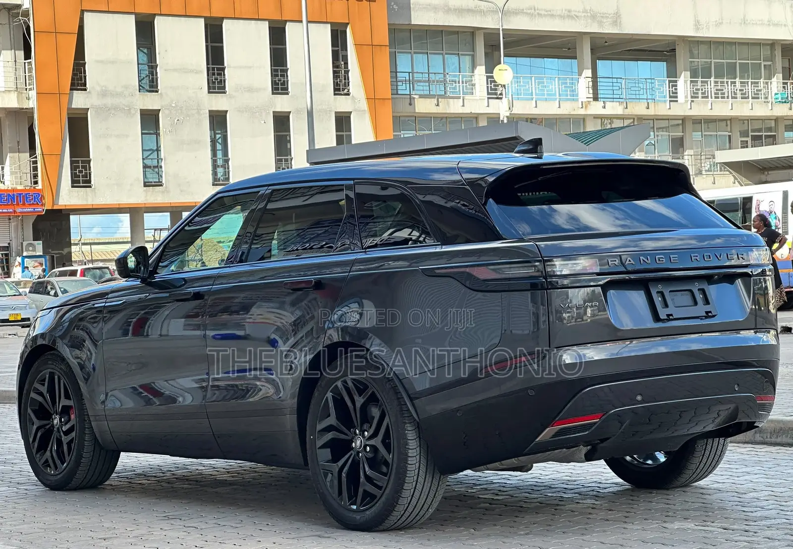 New Land Rover Range Rover Velar 2024 Gray