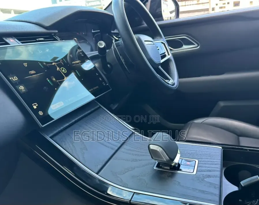 Land Rover Range Rover Velar 2024 Gray