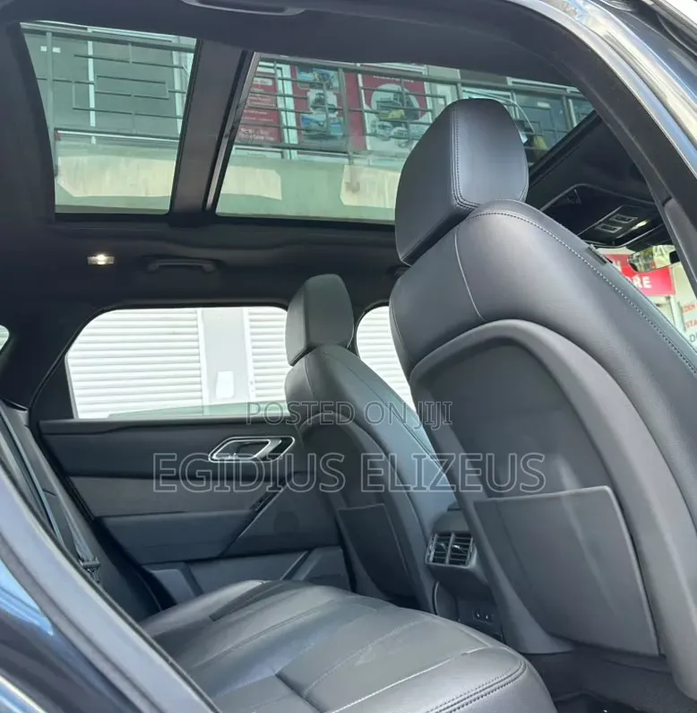 Land Rover Range Rover Velar 2024 Gray
