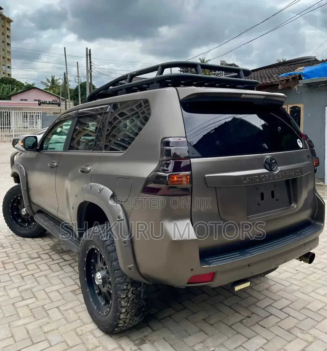 Toyota Land Cruiser Prado 2014 Brown