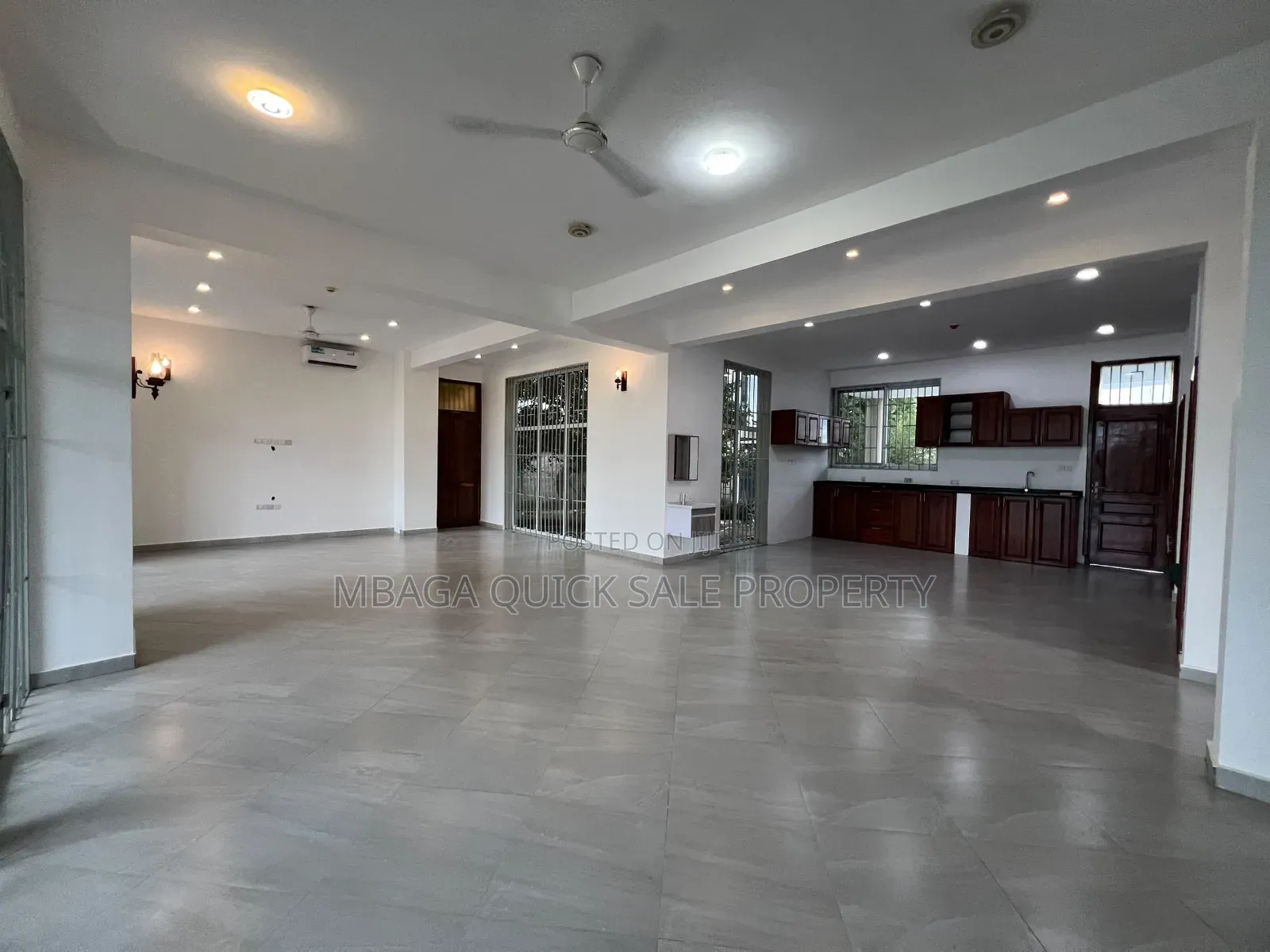 5bdrm House in Mbweni for sale