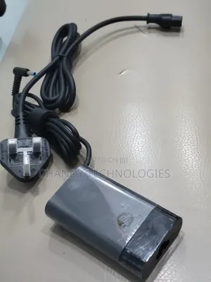HP 65W AC Power Adapter Blue Pin