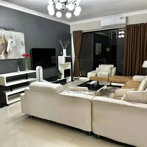 Furnished 3bdrm Apartment in Oyster Bay for rent