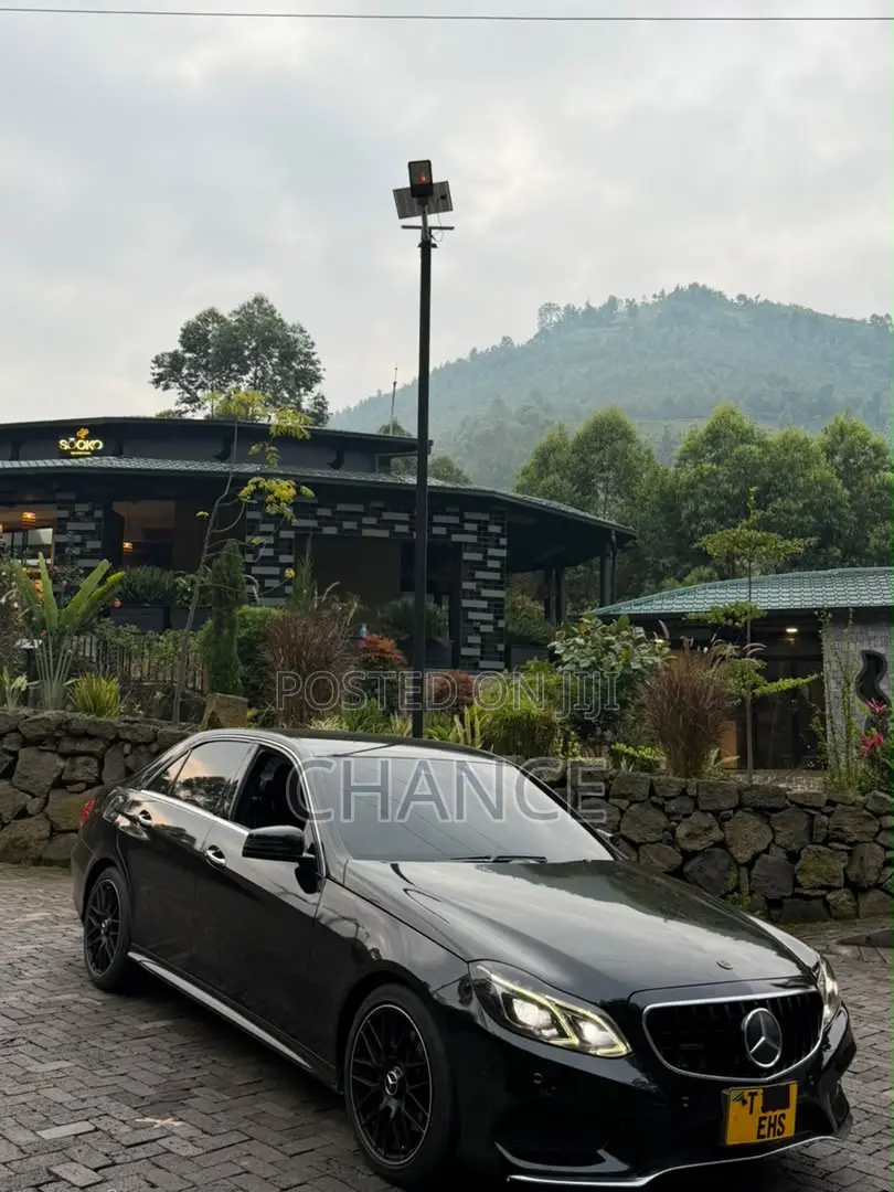 Mercedes-Benz E250 2014 Black