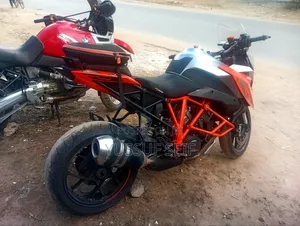 KTM 2017 Orange
