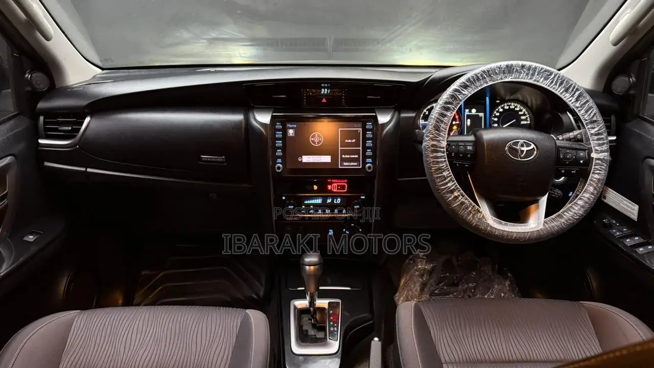 Toyota Fortuner 2.8 D AWD 2021 Gray