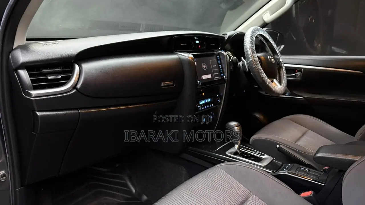 Toyota Fortuner 2.8 D AWD 2021 Gray