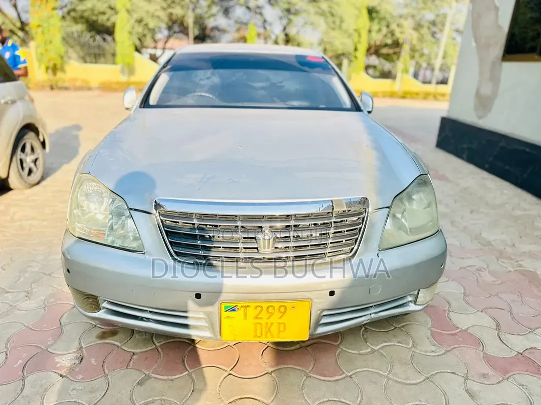 Toyota Crown 2007 Silver