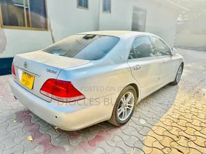 Toyota Crown 2007 Silver