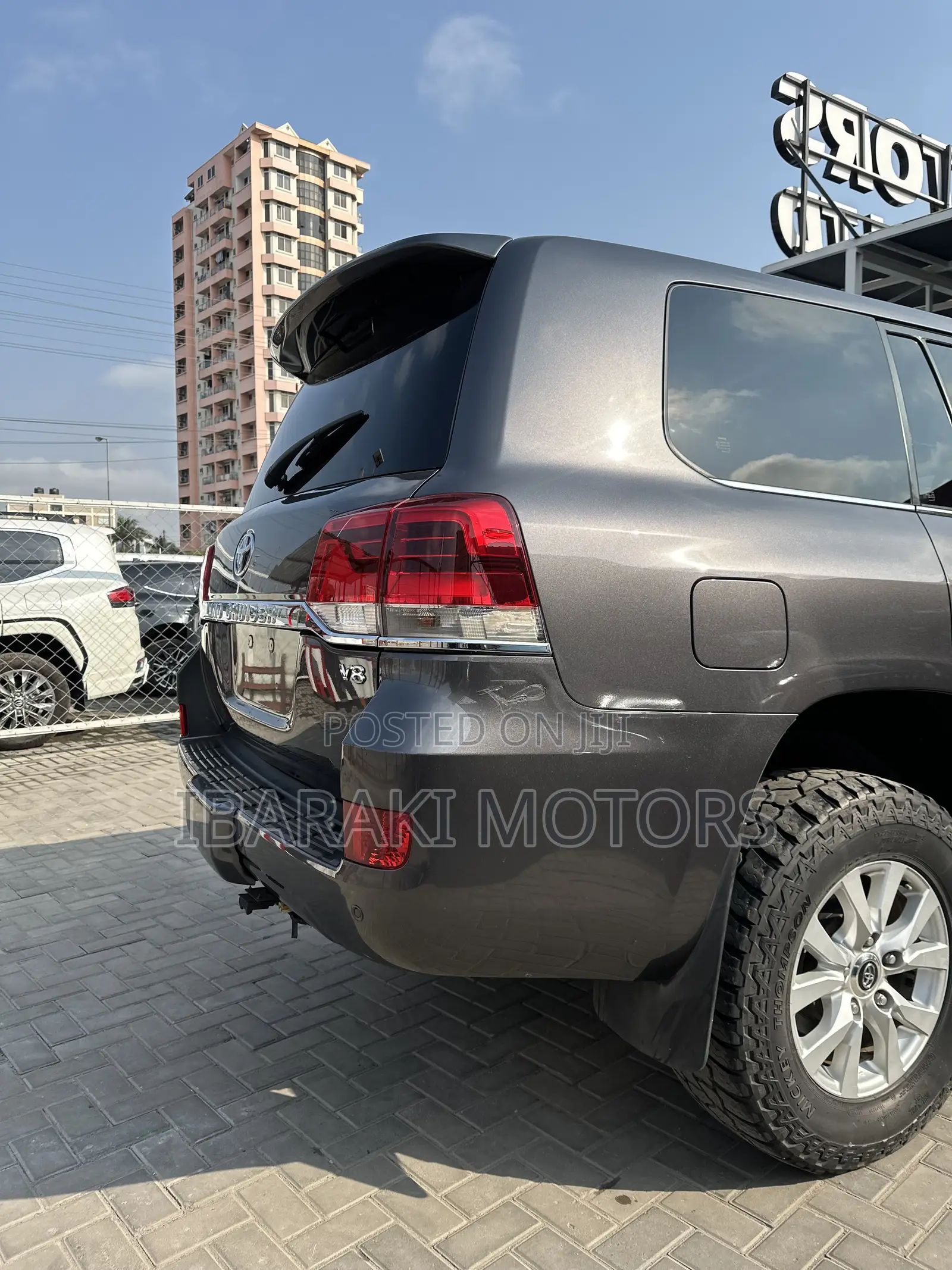 Toyota Land Cruiser 4.5 V8 VXR 2019 Gray