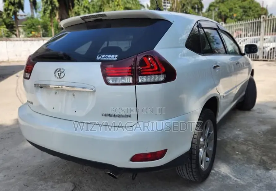 Toyota Harrier 2008 White