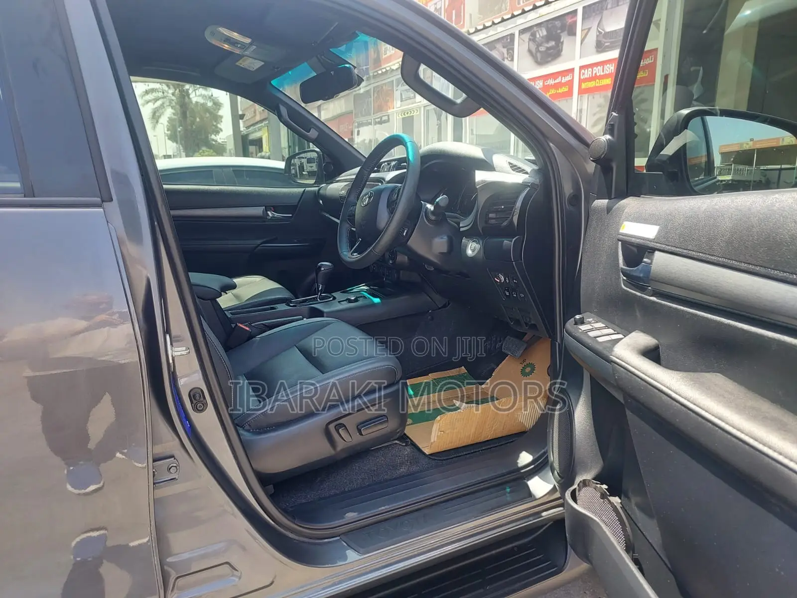 Toyota Hilux 2024 Gray