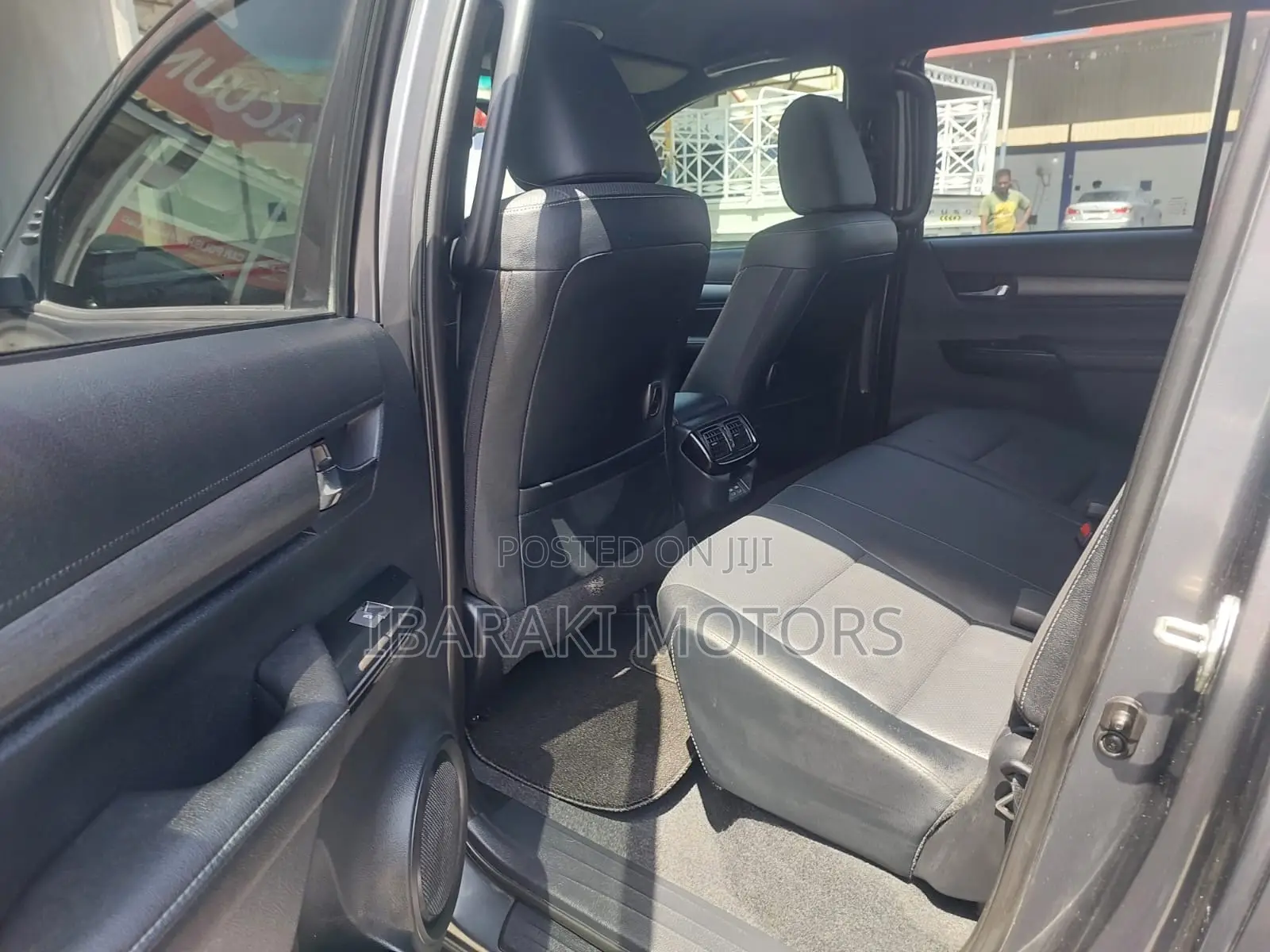 Toyota Hilux 2024 Gray
