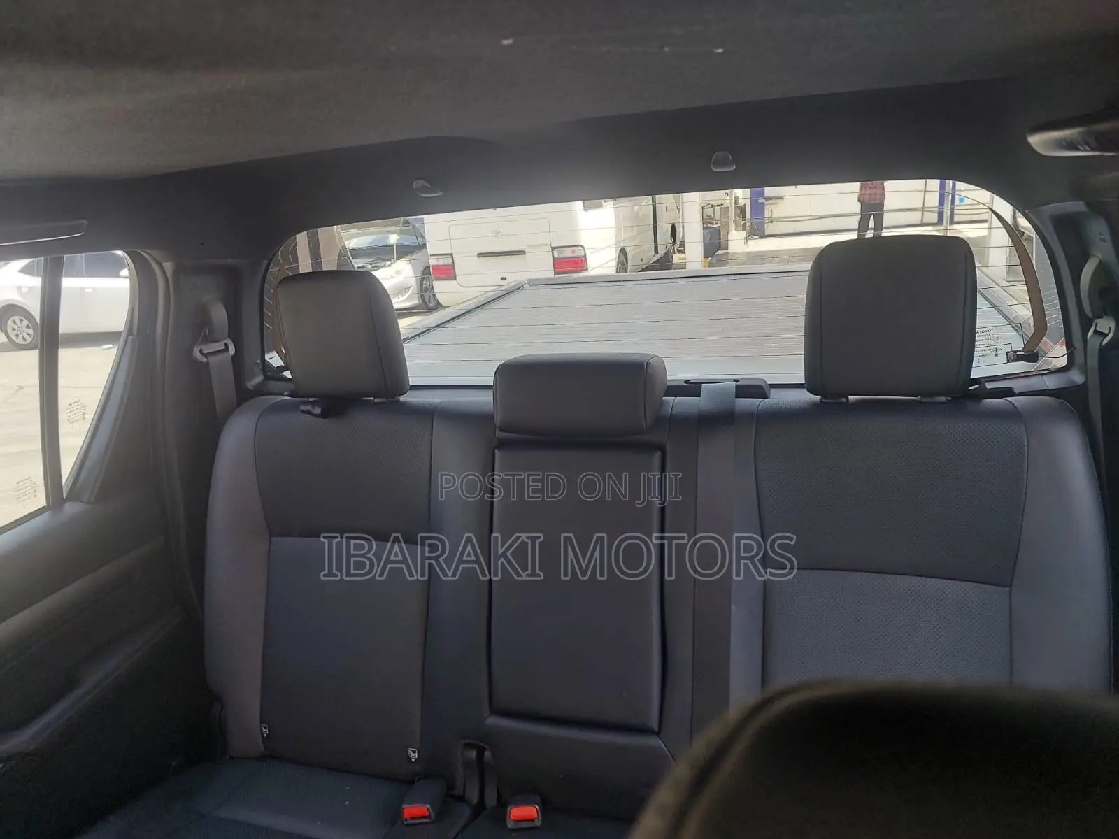 Toyota Hilux 2024 Gray
