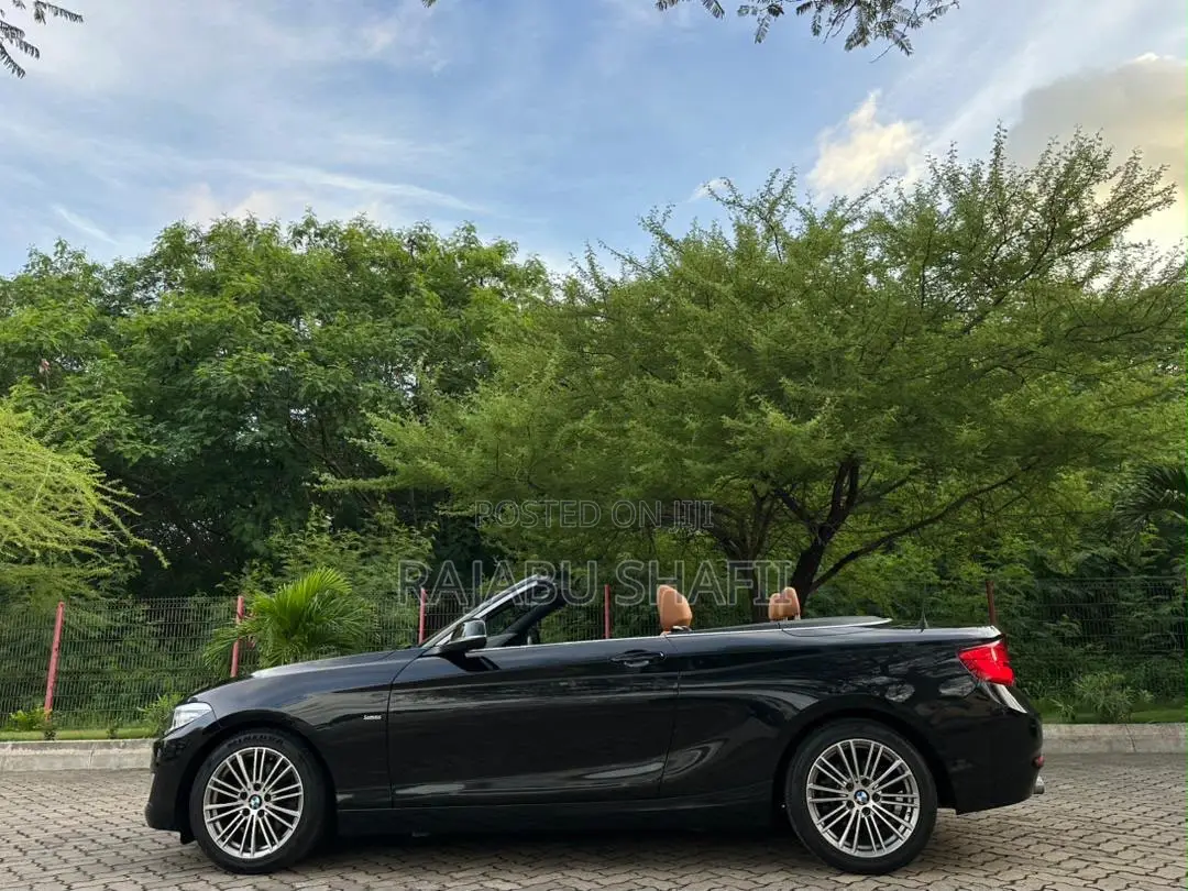 BMW 220i 2019 Black