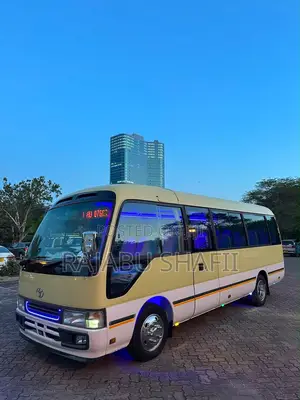 Toyota Coaster 2005 Yellow