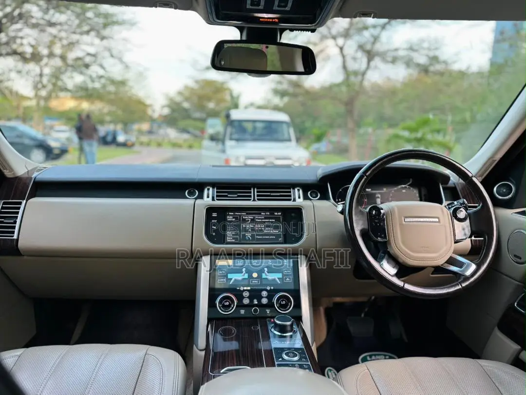 Land Rover Range Rover Vogue 2015 Green
