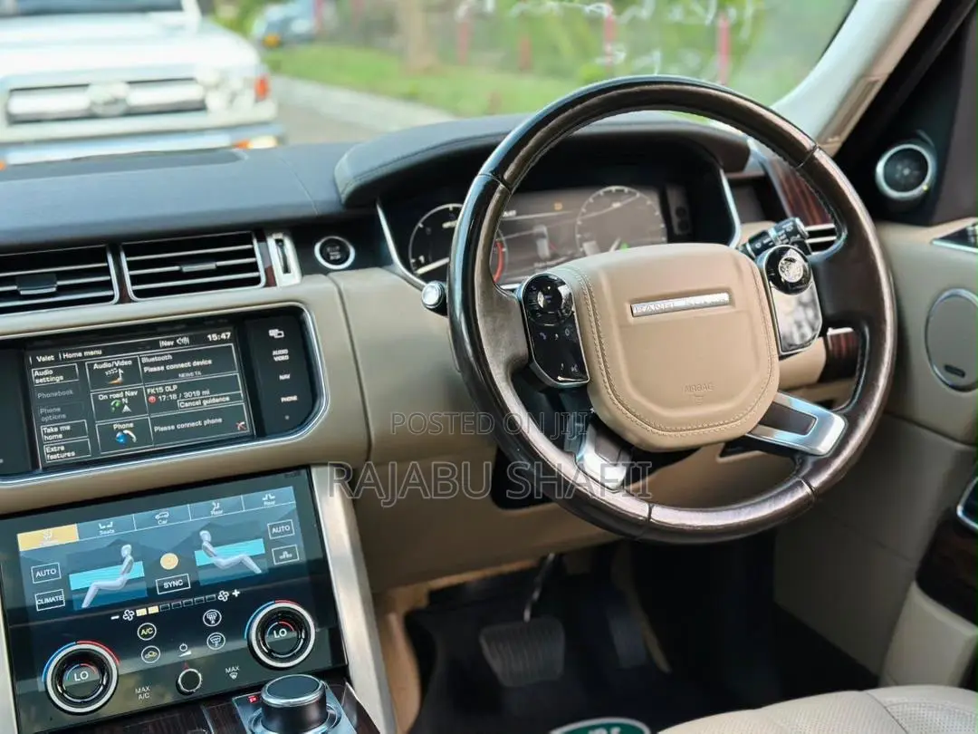 Land Rover Range Rover Vogue 2015 Green