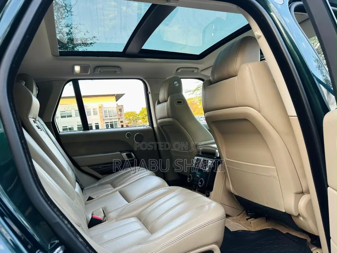 Land Rover Range Rover Vogue 2015 Green