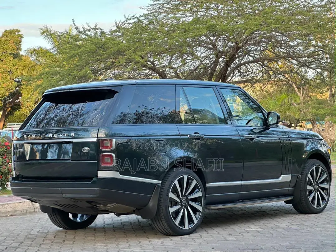 Land Rover Range Rover Vogue 2015 Green