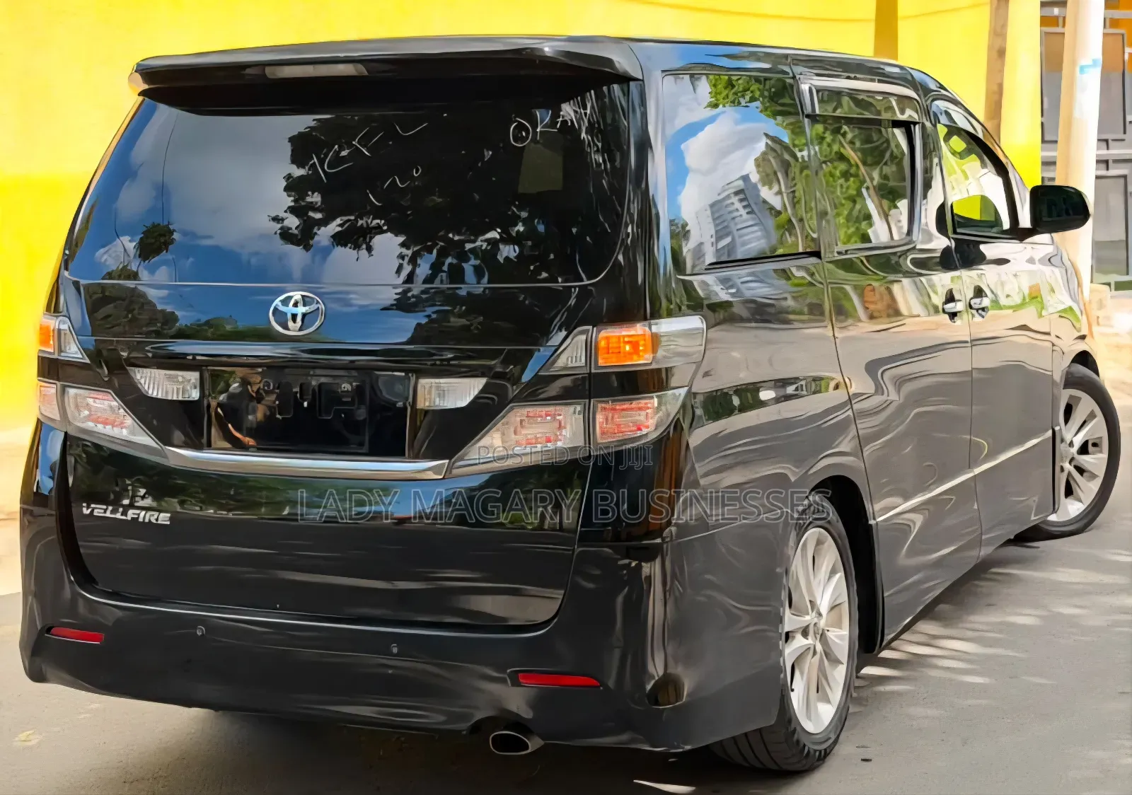 Toyota Vellfire V 2.4 FWD 7-Seater 2011 Black