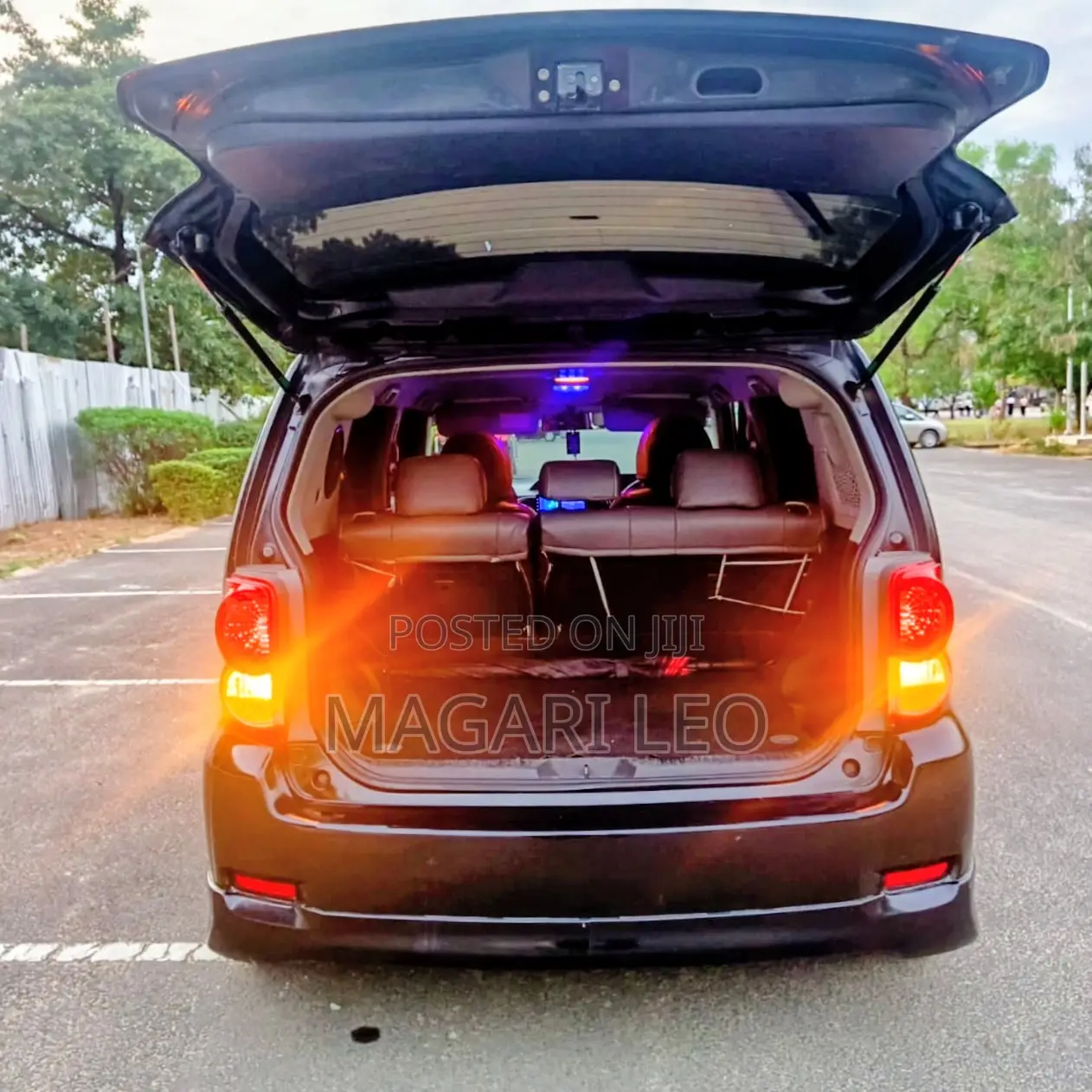 Toyota Rumion 1.5 FWD 2023 Black
