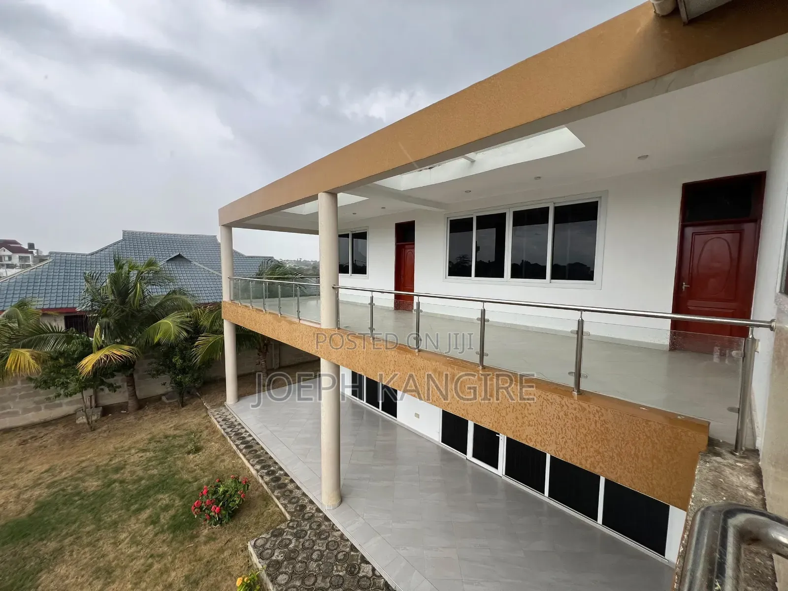 5bdrm Apartment in Mpiji, Mbweni for sale