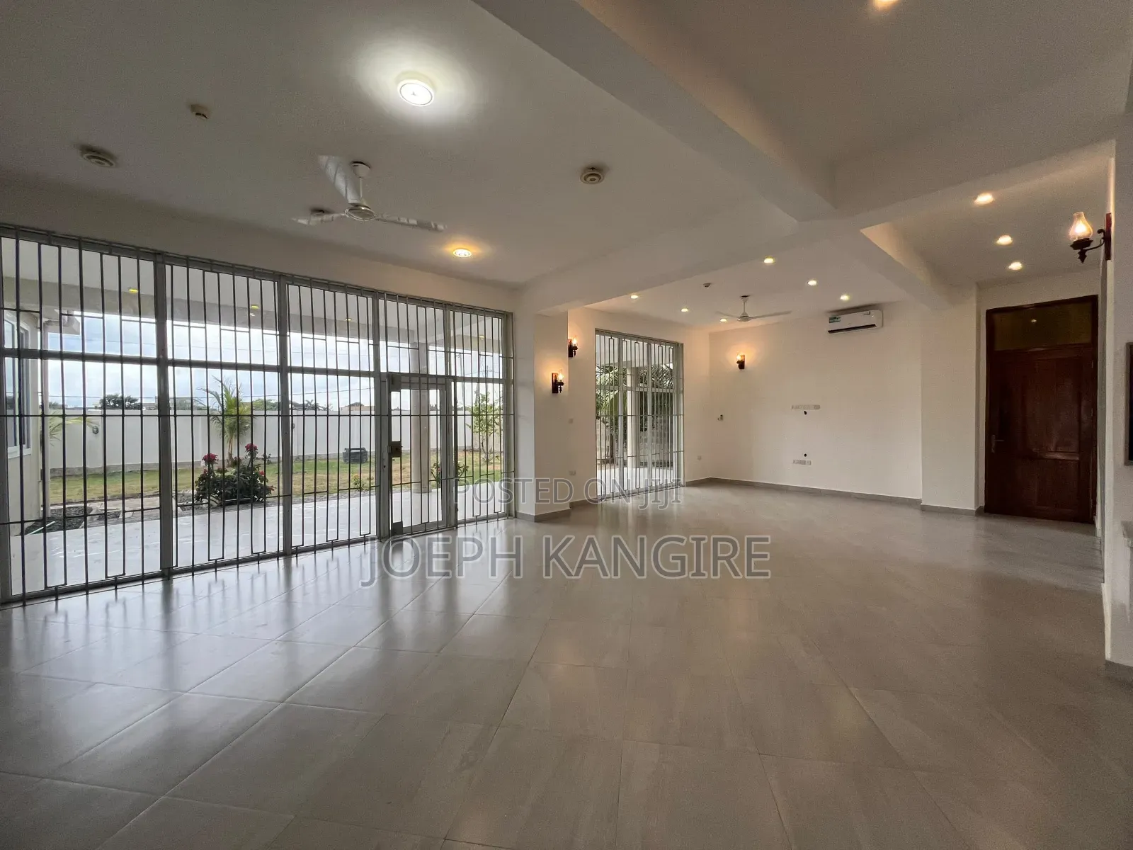 5bdrm Apartment in Mpiji, Mbweni for sale