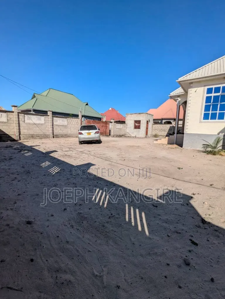 3bdrm House in Kisewe, Chamazi for sale