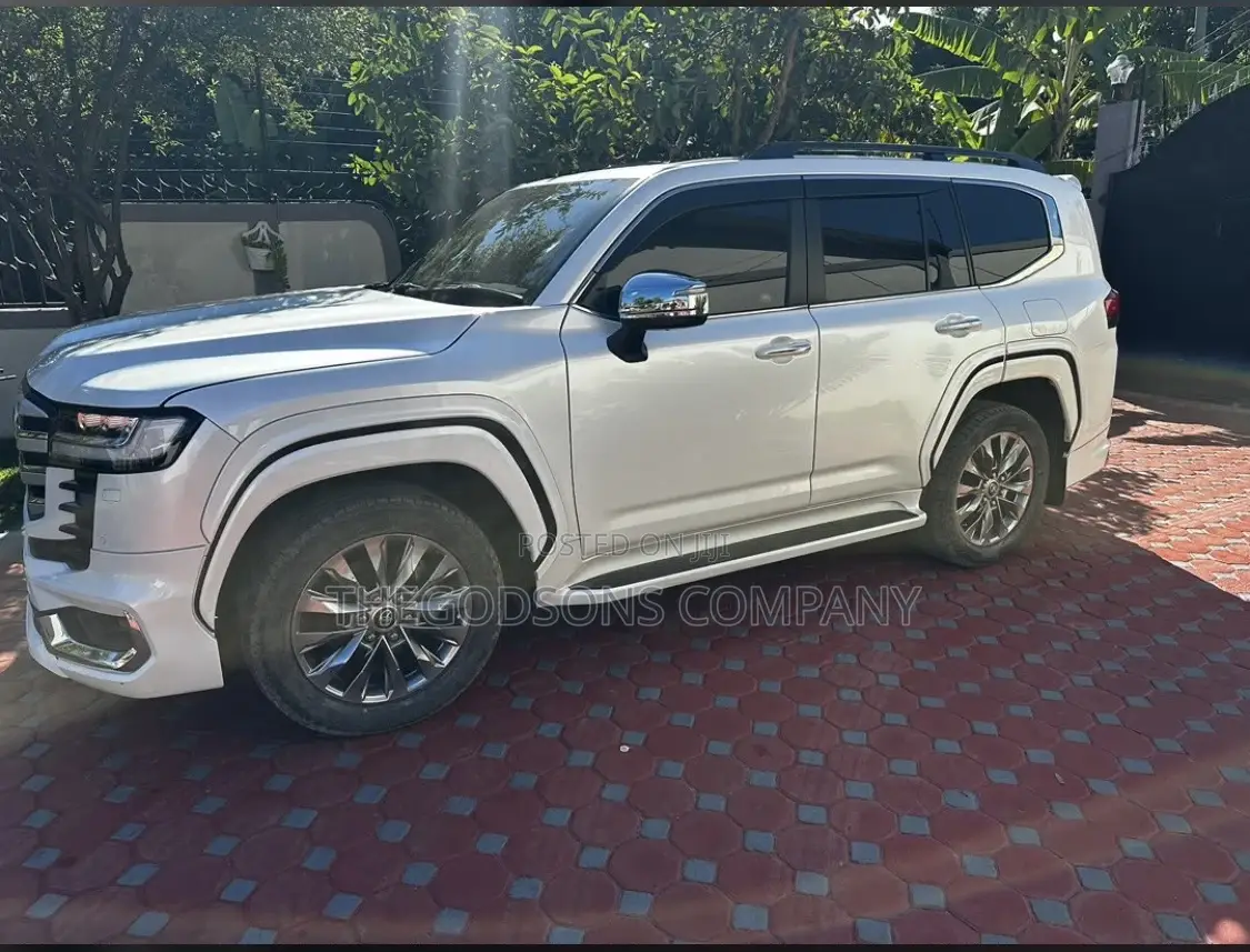 New Toyota Land Cruiser 2024 White