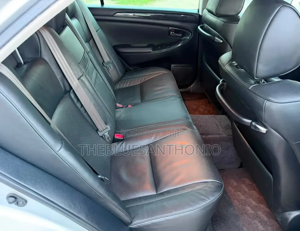 Toyota Crown 2007 Silver