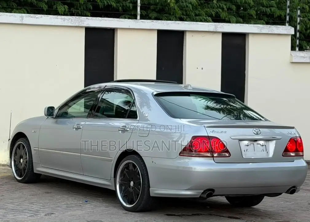 Toyota Crown 2007 Silver