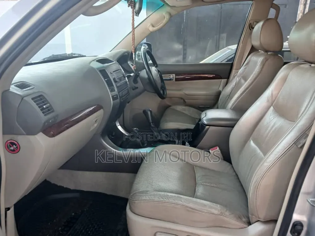 Toyota Land Cruiser Prado 2003 Silver
