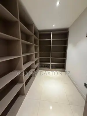 Furnished 4bdrm Apartment in Agent_Daxton, Masaki for rent