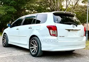 Toyota Corolla Fielder 2010 White