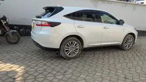 Toyota Harrier 2018 White