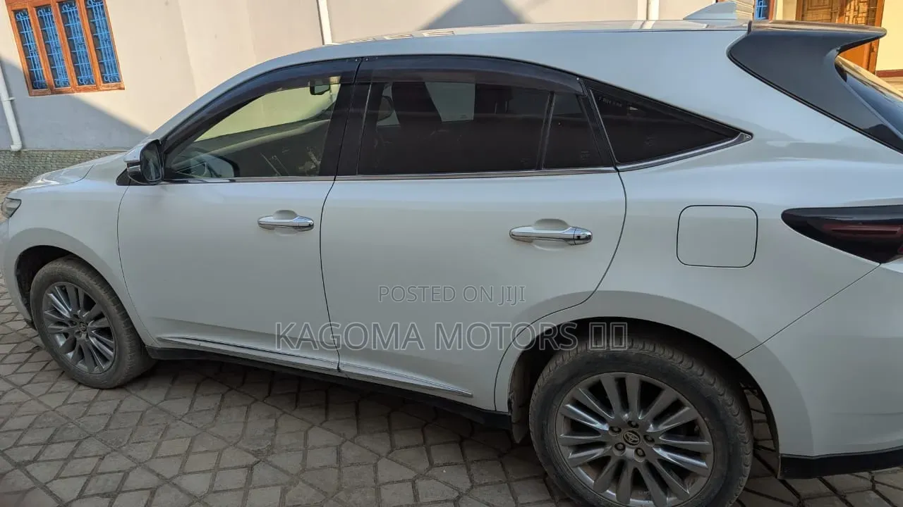 Toyota Harrier 2018 White
