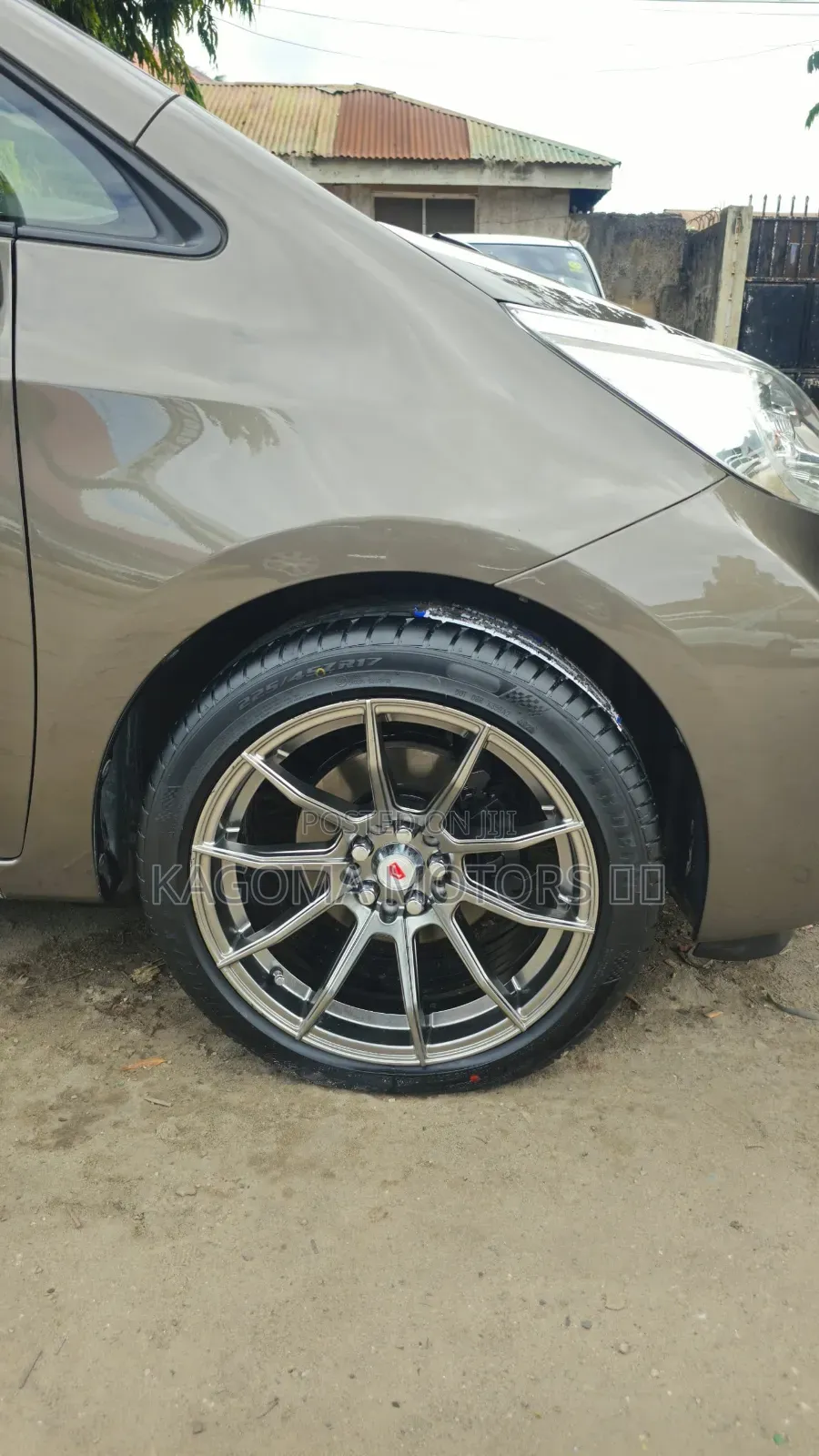 Toyota Ractis 2015 Gold