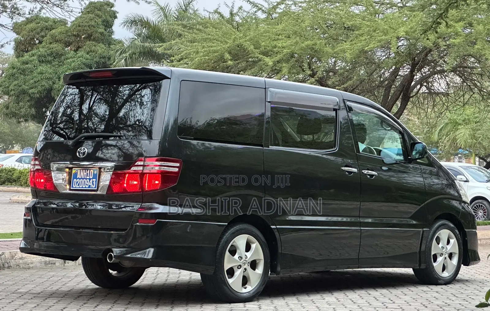 Toyota Alphard 2.4 Petrol FWD 2007 Black