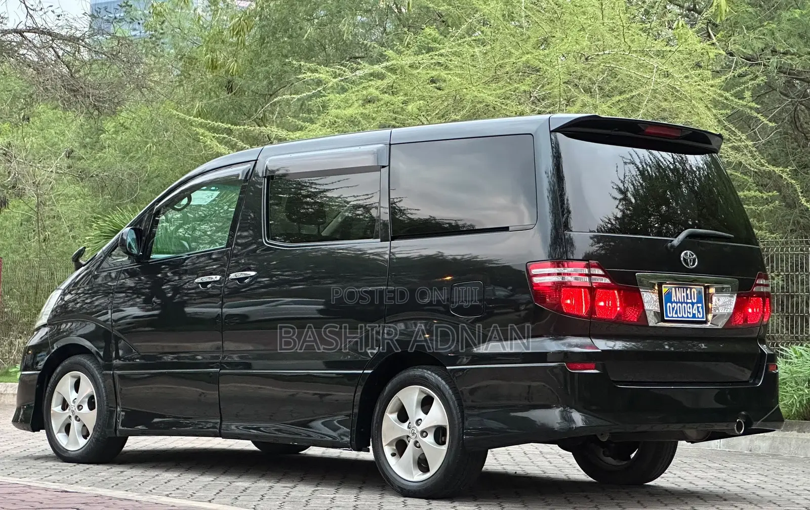 Toyota Alphard 2.4 Petrol FWD 2007 Black