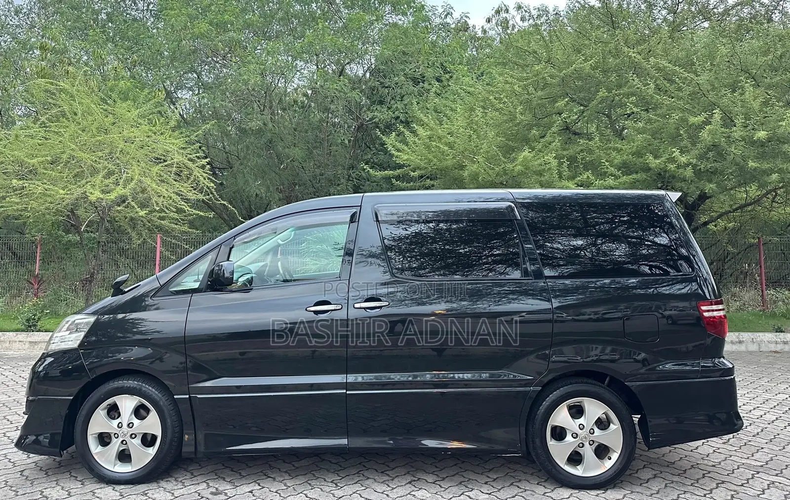 Toyota Alphard 2.4 Petrol FWD 2007 Black