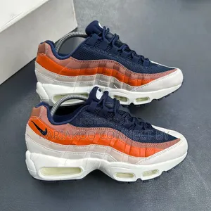 Viatu Vya Mazoezi Na Pamba Za Kijanja(air Max 95 )