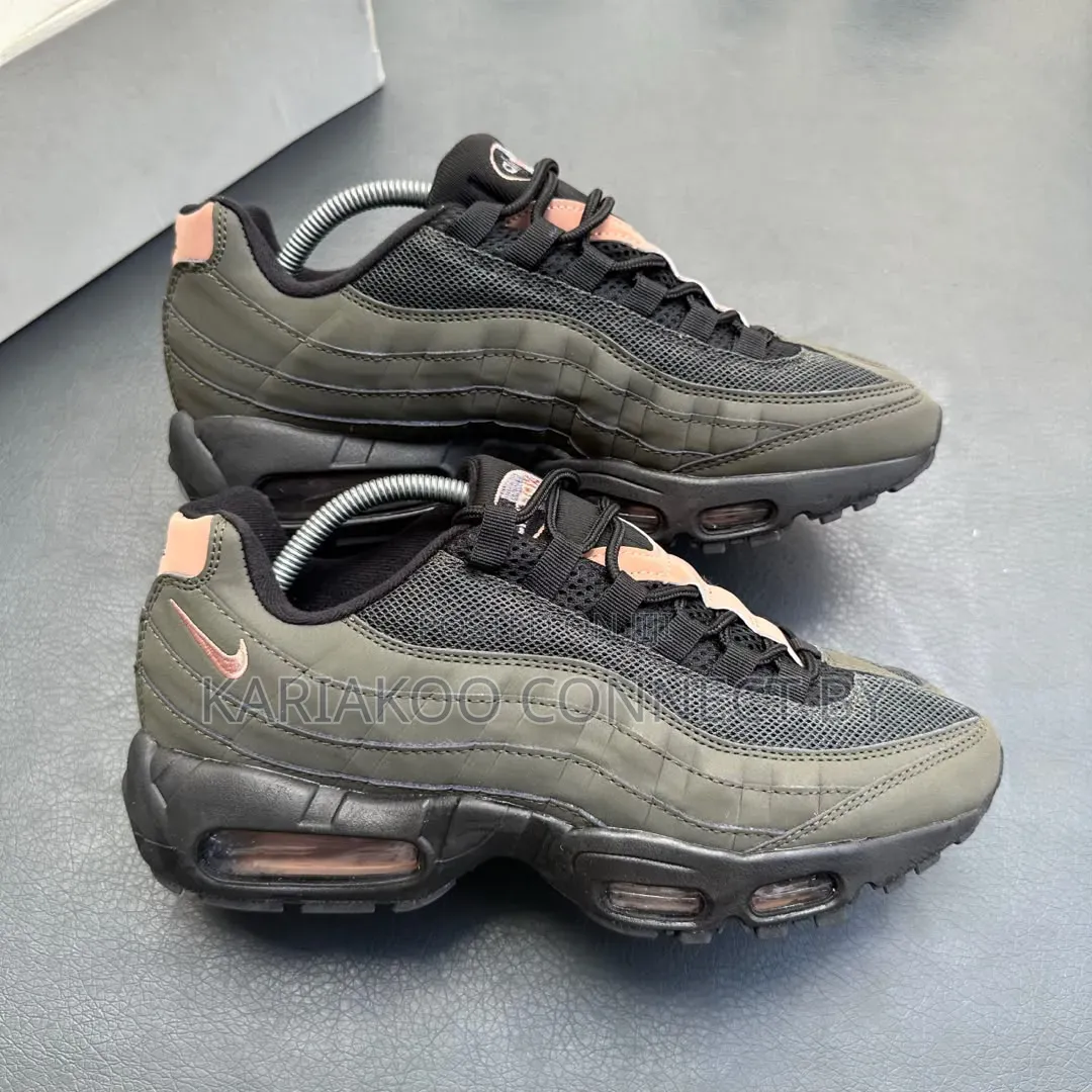 Viatu Vya Mazoezi Na Pamba Za Kijanja(air Max 95 )