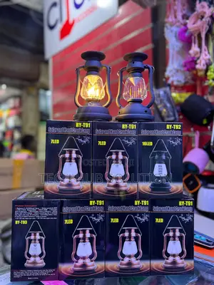 Solar Hand Crank Lamp