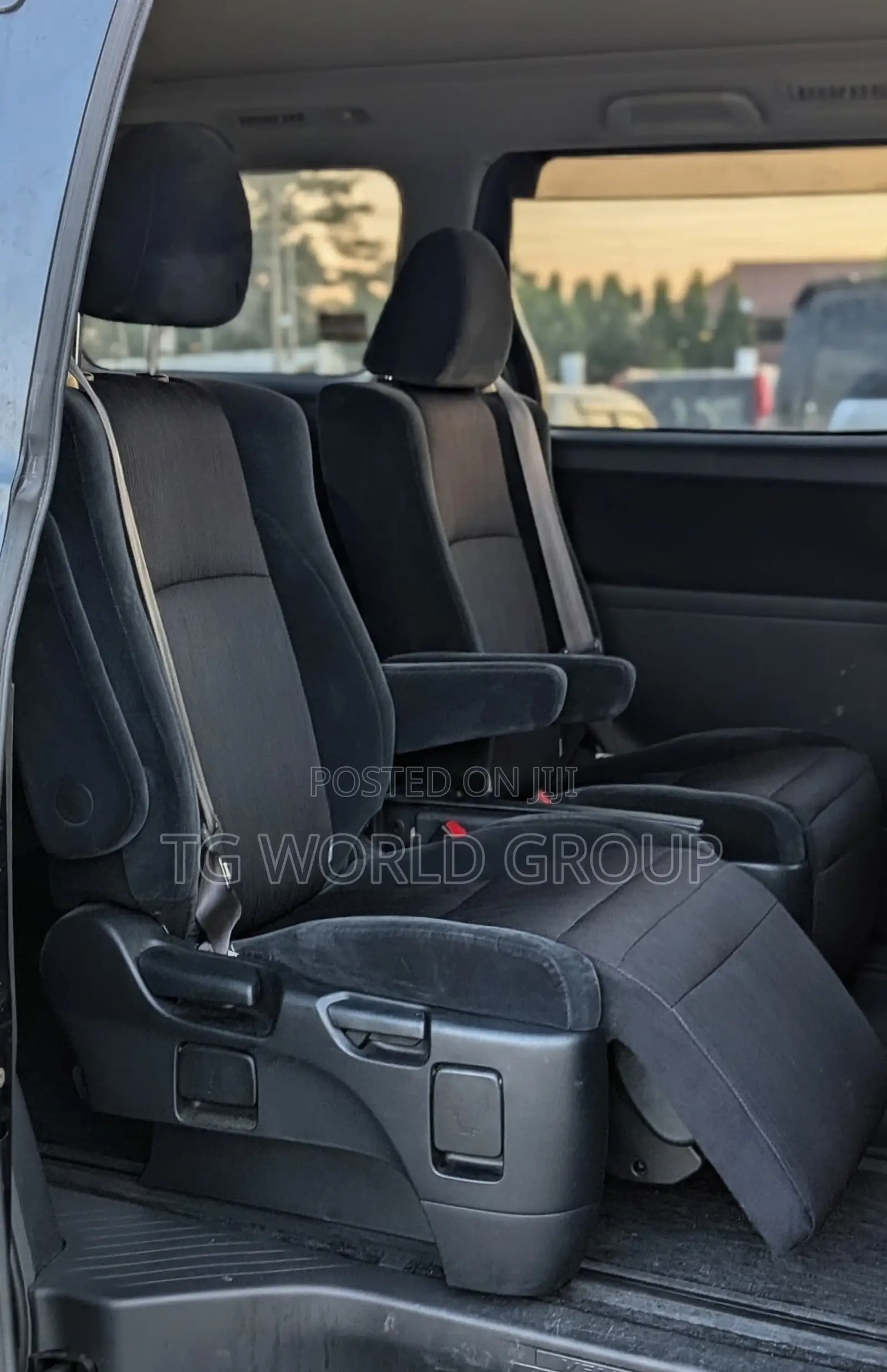 Toyota Alphard 2.4 Petrol FWD 2010 Black