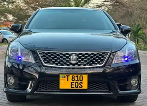 Toyota Crown 2011 Black
