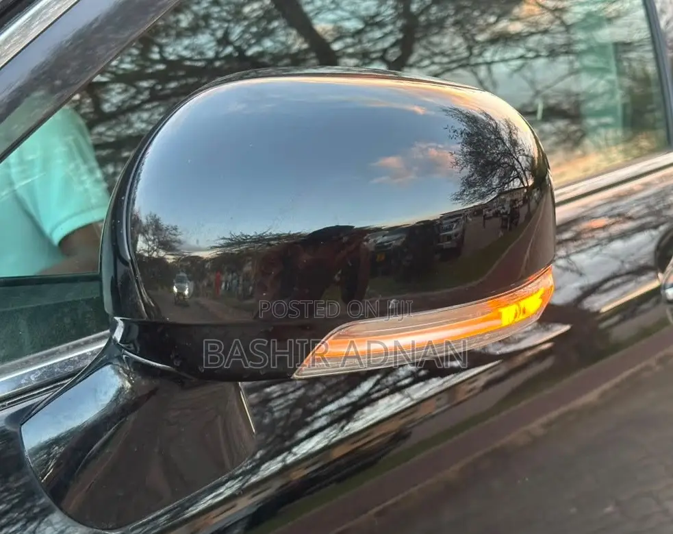 Toyota Crown 2011 Black
