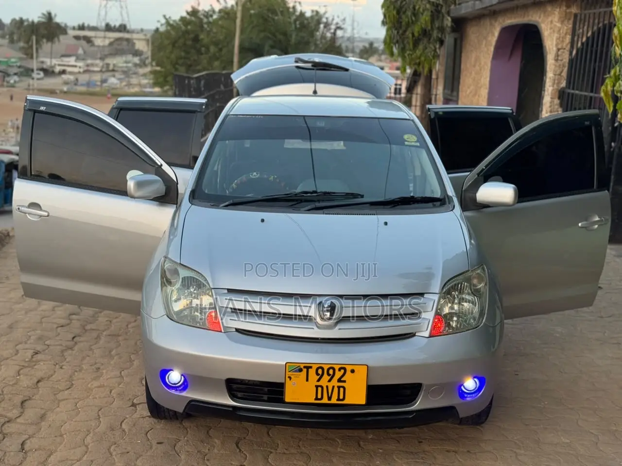 Toyota IST 2004 Silver